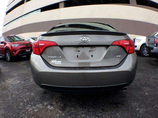 2017 Toyota Corolla SE 4dr Sedan CVT